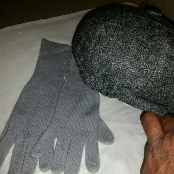 Hat & gloves - Picture 2 of 4