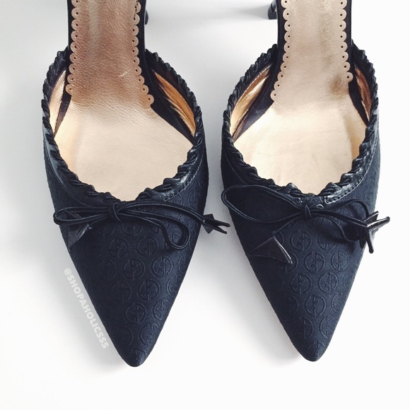🎉 GIORGIO ARMANI Bow Monogram D'orsay Pumps - Picture 2 of 4