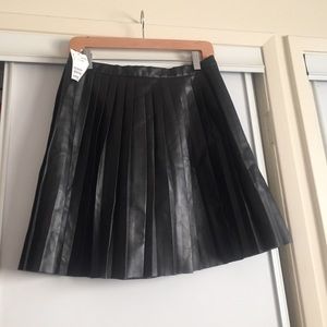 Black pleather pleated skirt