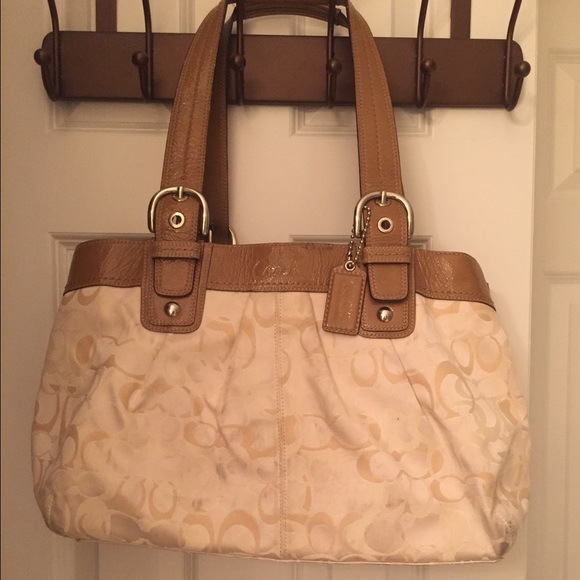 Medium/large Coach purse