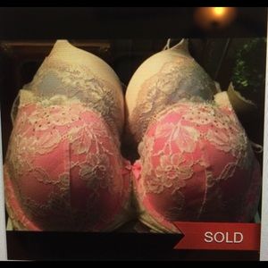SOLD‼️ Victoria's Secret Bras Duplicate Listing