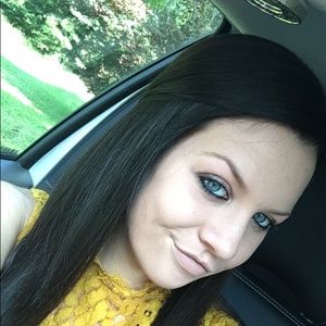 Meet your Posher, Noelle