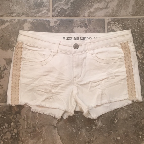 Cut off jean shorts