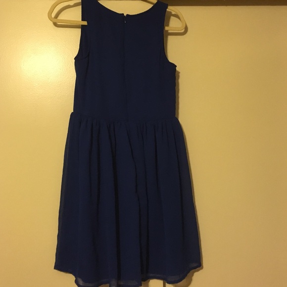 Dress - Picture 2 of 2