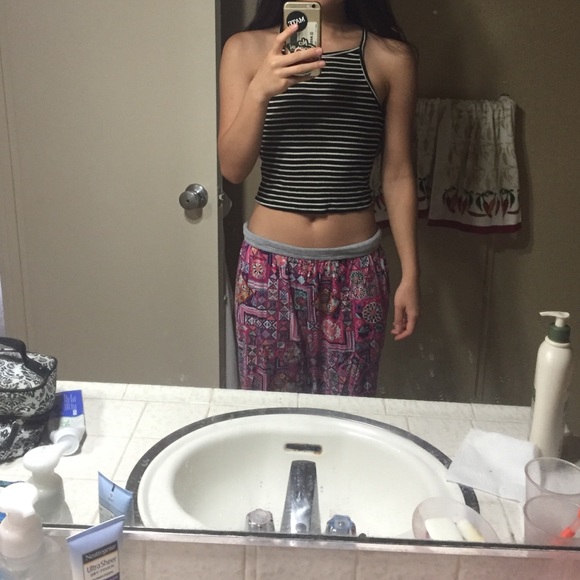 Brandy Melville top - Picture 3 of 3