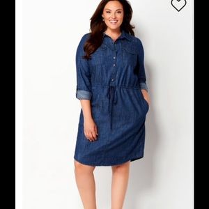 Adorable midi denim dress