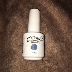 Gel polish, light grayish blue.