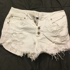 American eagle white shorts