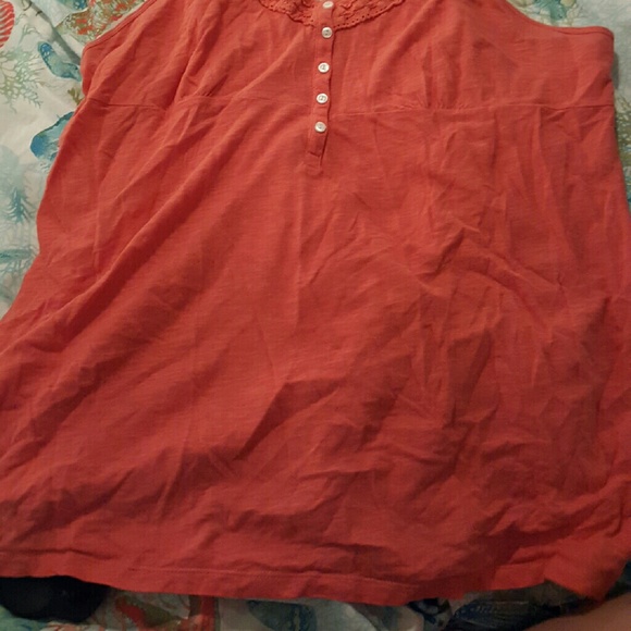 Tank top - Picture 2 of 3