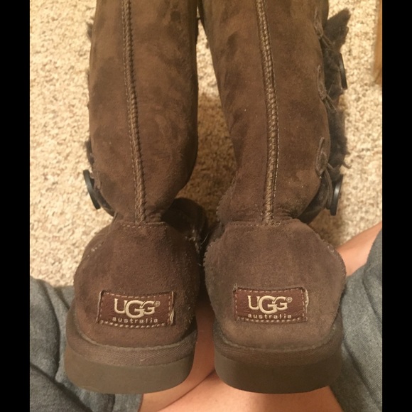 bailey button triplet UGGs