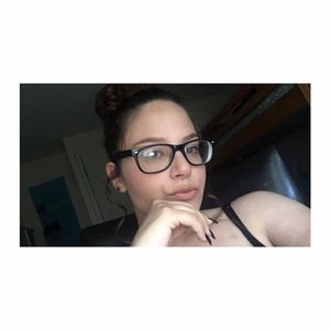 Meet your Posher, Ariana