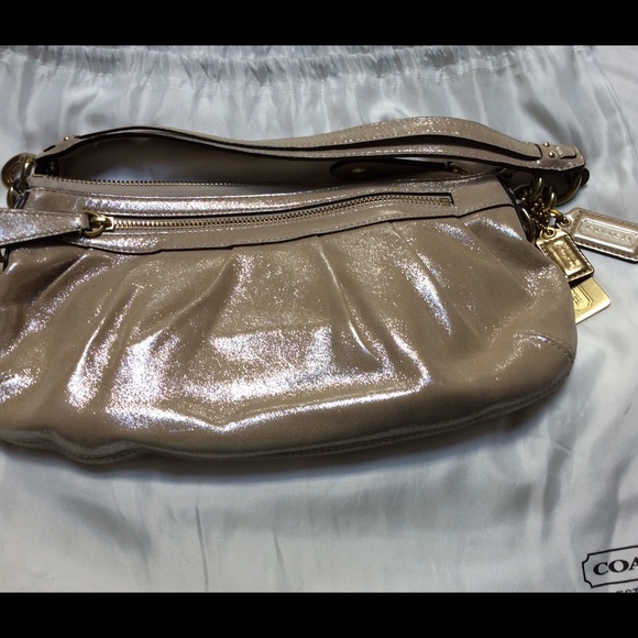 PRICE DROP!! 👜💕👜AUTHENTIC SHIMMERING COACH BAG - Picture 3 of 4