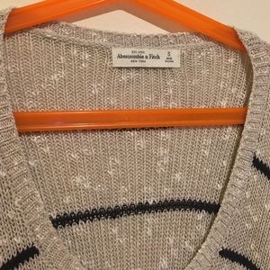 Abercrombie sweater