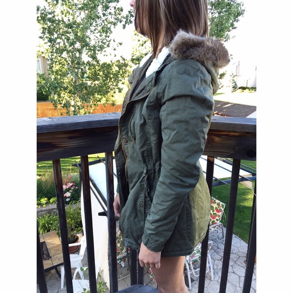 TRENDY Utility Jacket - Picture 2 of 4