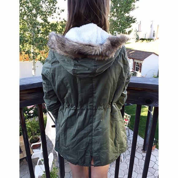 TRENDY Utility Jacket - Picture 4 of 4