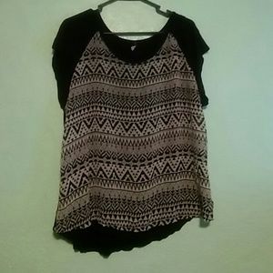 Aztec Front Top Plain Back Tee 2X