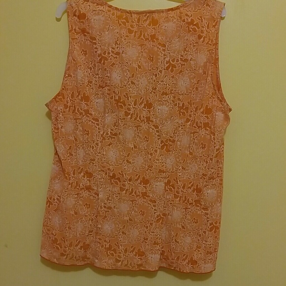 Great summer lightweight tank top - Picture 3 of 3