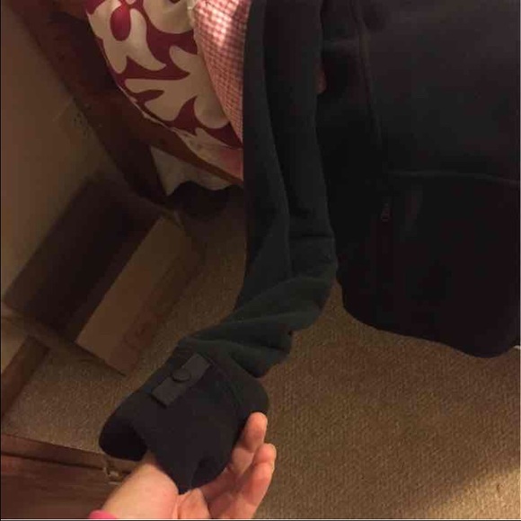 North Face Zip Up Fleece - Picture 3 of 4