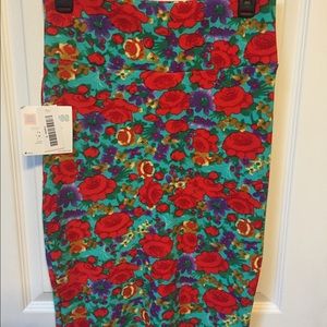 Lularoe small Cassie skirt