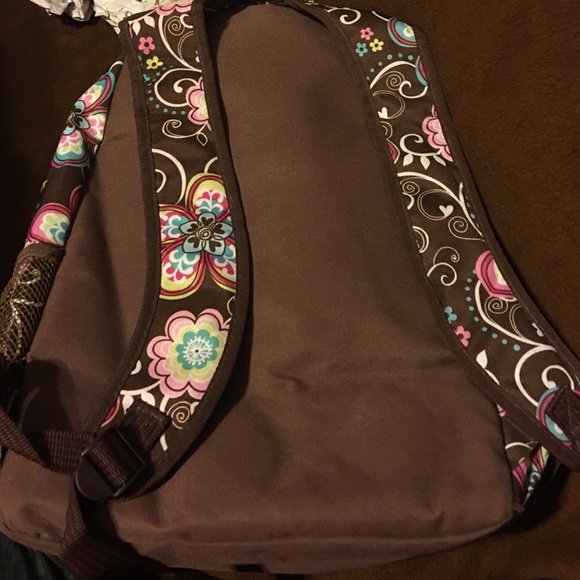 Brown bliss flower backpack - Picture 2 of 3