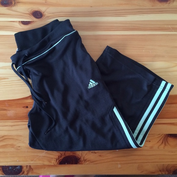 Adidas Pants - Adidas cropped pants