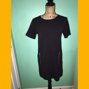 one clothing black dress w/ zipper back & pockets