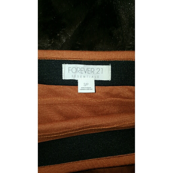 Forever 21 mini skirt - Picture 2 of 2