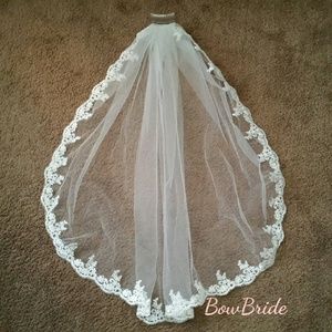 White Bridal Wedding Small Lace Edge Veil