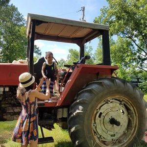 Meet your Posher, Caity