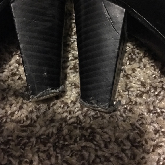 Heels ! - Picture 3 of 3