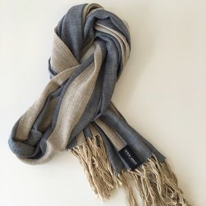NWOT Giorgio Armani Scarf