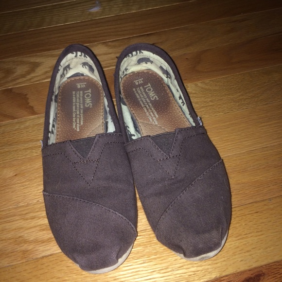 Brown Toms Size 6.5