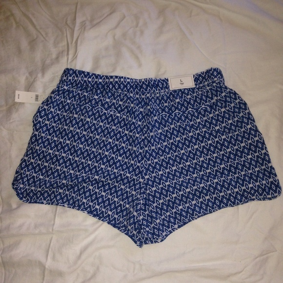 NWT Gap Outlet Printed Woven Soft Shorts - Picture 4 of 4
