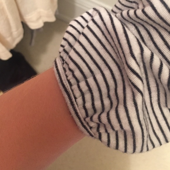 Express T-Shirt - Picture 2 of 3