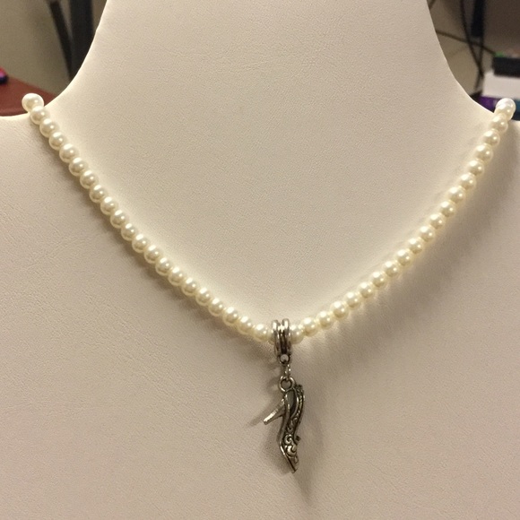 Beautiful Perl Necklace