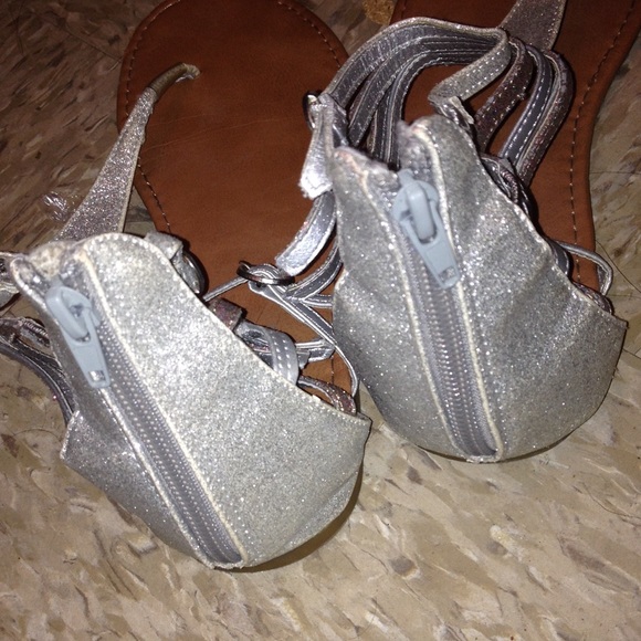 Sandals - Picture 2 of 3