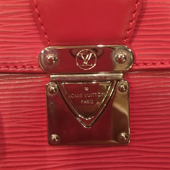 s-l400.jpg Small Louis Vuitton purse. Authentic.