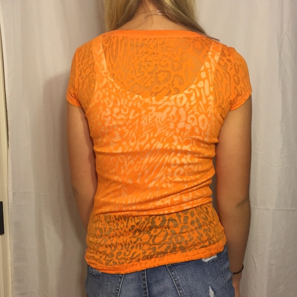 Tee Shirt - Picture 2 of 2