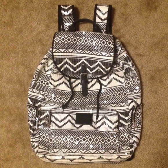 FINAL SALE! VS backpack❗️