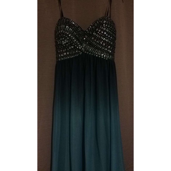Prom Dress - Picture 3 of 4