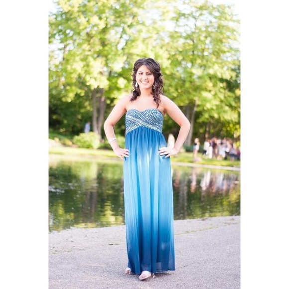 Prom Dress - Picture 4 of 4