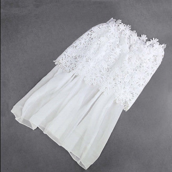 🎉NEW ARRIVA🎉HOST PICK, ❣️SEXY LACE WHITE TOP 👕 - Picture 5 of 5