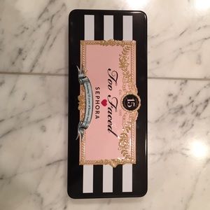 Too faced limited edition pallete