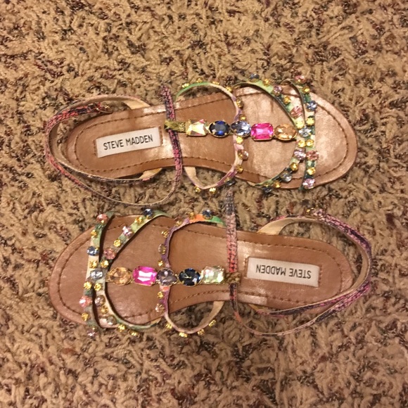 Steve Madden Bjeweled