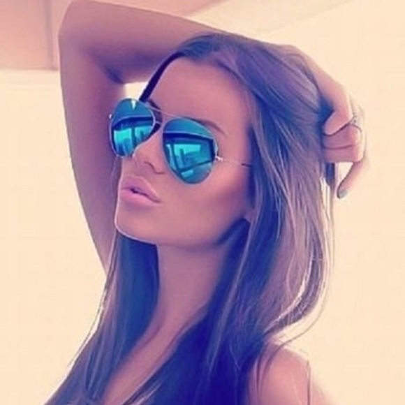 💎 Blue Aviator Sunglasses 💎 - Picture 1 of 3