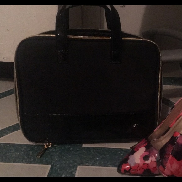 Handbag - Picture 2 of 3
