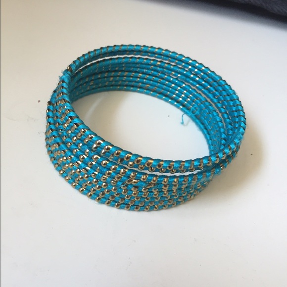 Jewelry - Blue bangles