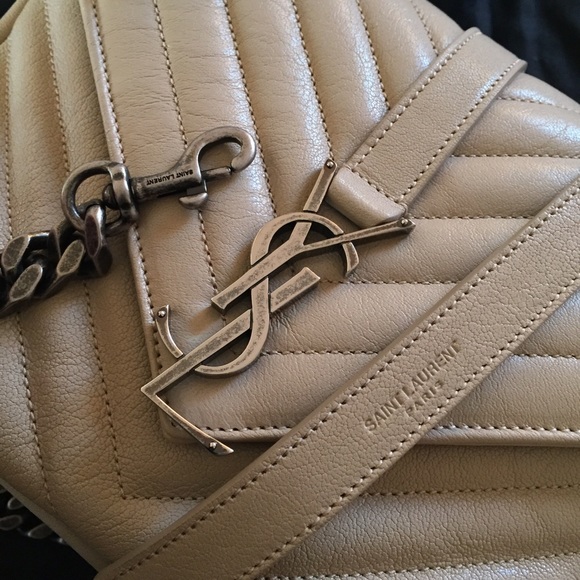 🌟SOLD🌟YSL Monogram College Medium - Picture 3 of 4