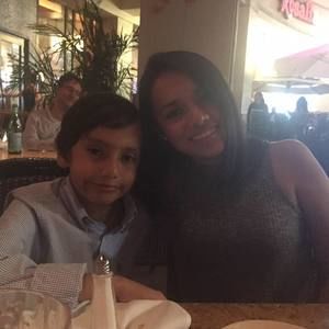 Meet your Posher, Luz