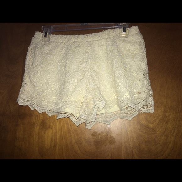 lace shorts